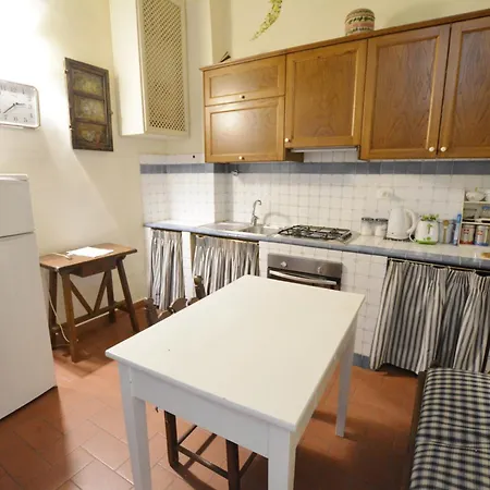Capponi Apartment